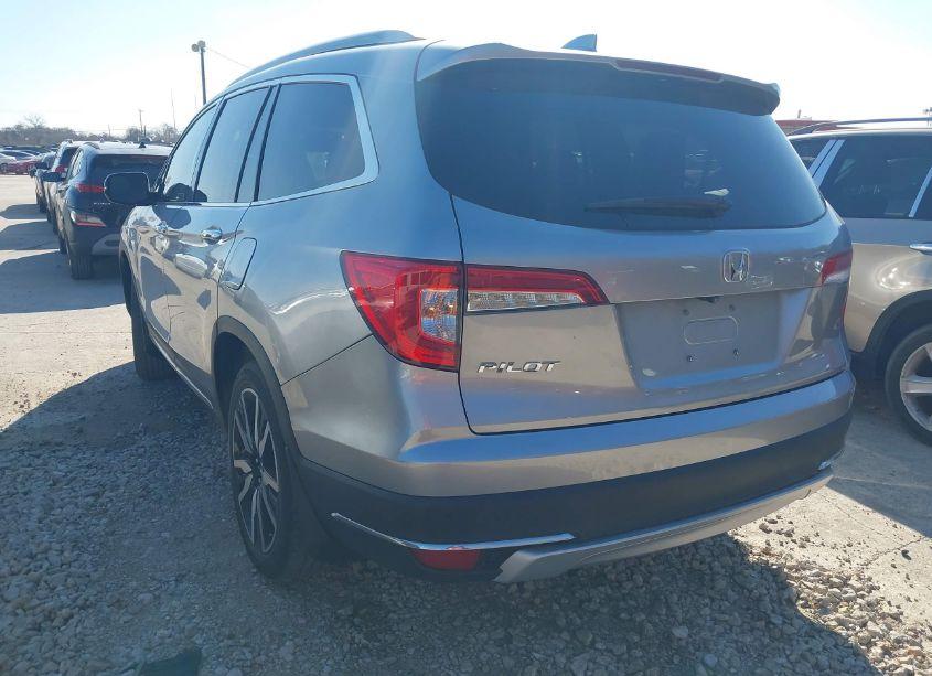 Photo 3 of 2021 Honda Pilot AWD ELITE (VIN 5FNYF6H01MB008009)