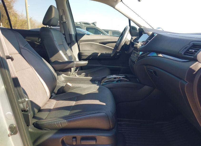 Photo 5 of 2021 Honda Pilot AWD ELITE (VIN 5FNYF6H01MB008009)