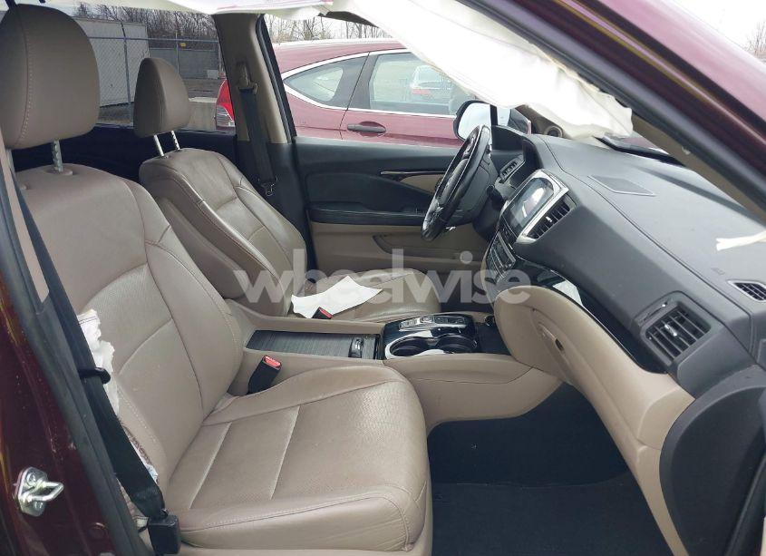 Photo 5 of 2016 Honda Pilot ELITE (VIN 5FNYF6H02GB021131)