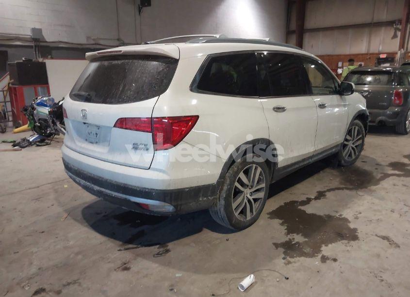 Photo 4 of 2016 Honda Pilot ELITE (VIN 5FNYF6H02GB052864)