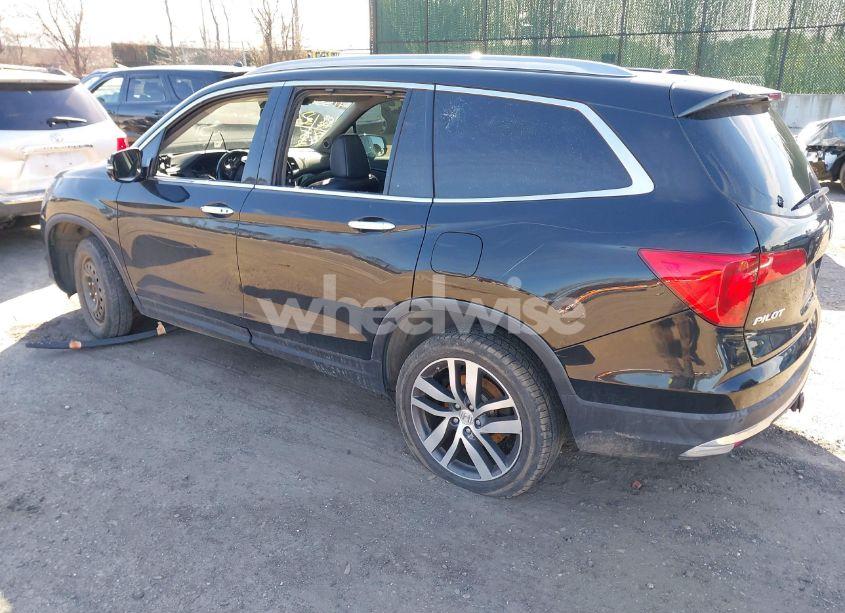 Photo 3 of 2016 Honda Pilot ELITE (VIN 5FNYF6H02GB063220)