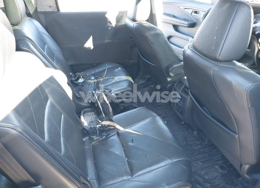 Photo 8 of 2016 Honda Pilot ELITE (VIN 5FNYF6H02GB063220)