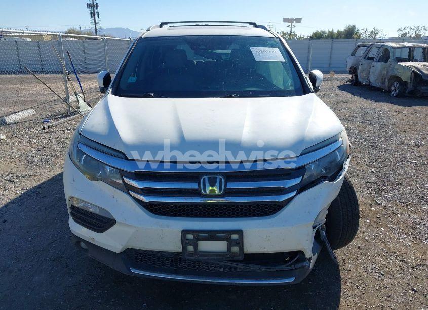 Photo 11 of 2017 Honda Pilot ELITE (VIN 5FNYF6H02HB042160)