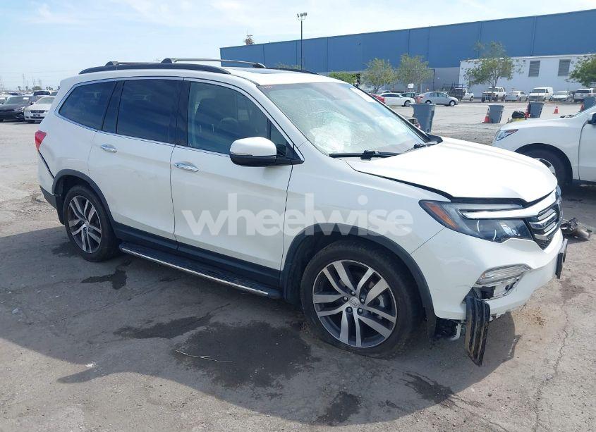 2017 Honda Pilot ELITE (VIN 5FNYF6H02HB069911) main photo
