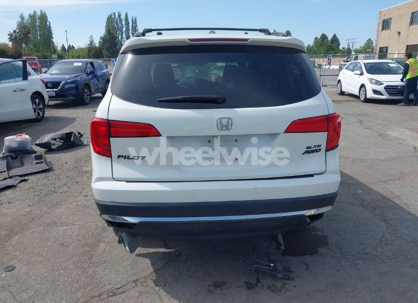 Photo 16 of 2017 Honda Pilot ELITE (VIN 5FNYF6H02HB069911)