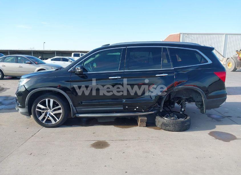 Photo 13 of 2017 Honda Pilot ELITE (VIN 5FNYF6H02HB095585)