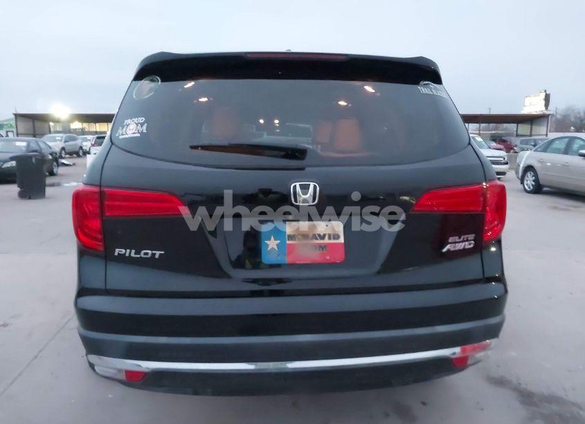 Photo 15 of 2017 Honda Pilot ELITE (VIN 5FNYF6H02HB095585)