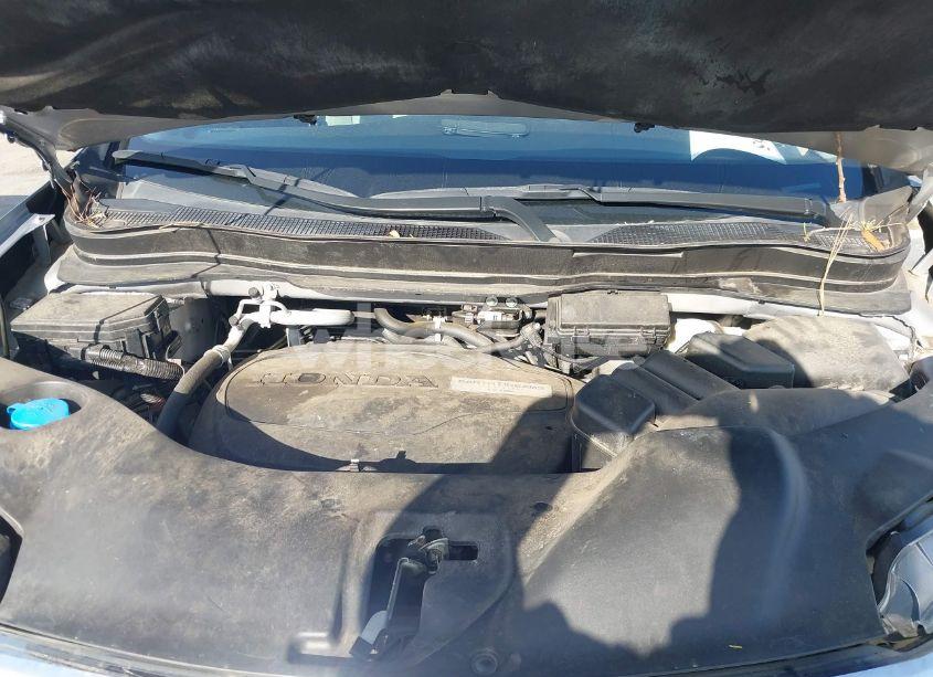 Photo 10 of 2018 Honda Pilot ELITE (VIN 5FNYF6H02JB040687)