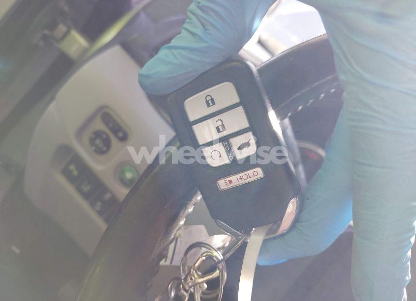 Photo 11 of 2018 Honda Pilot ELITE (VIN 5FNYF6H02JB040687)