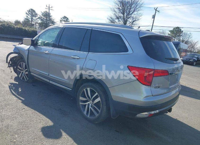 Photo 3 of 2018 Honda Pilot ELITE (VIN 5FNYF6H02JB040687)