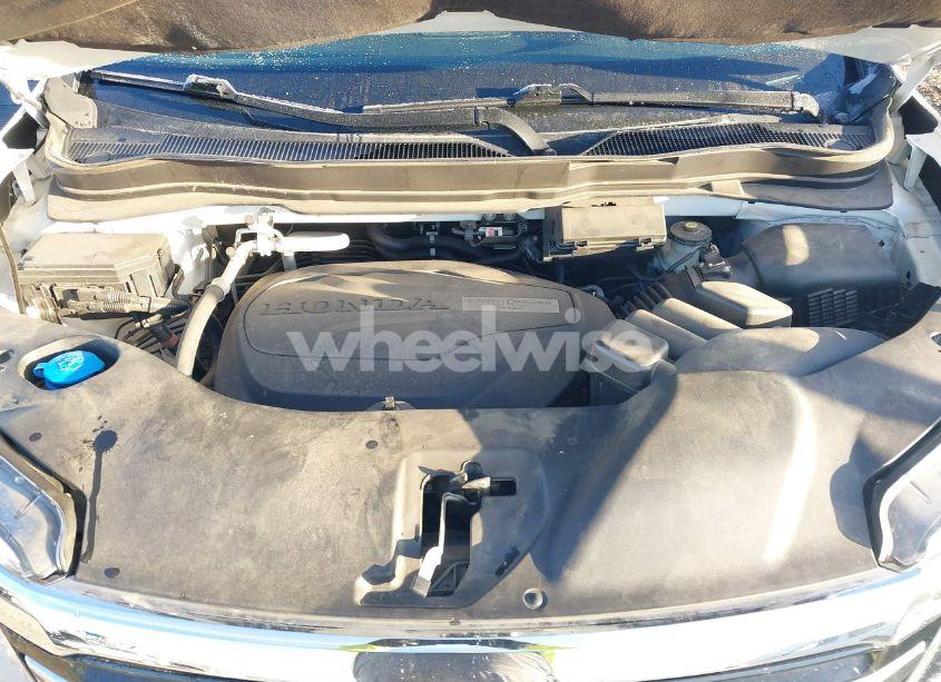 Photo 10 of 2018 Honda Pilot ELITE (VIN 5FNYF6H02JB041158)