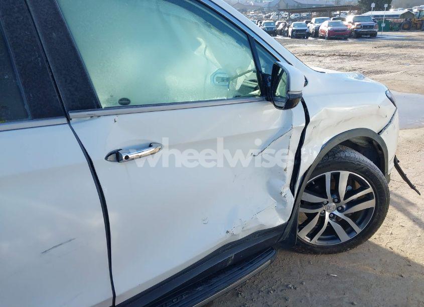 Photo 12 of 2018 Honda Pilot ELITE (VIN 5FNYF6H02JB041158)