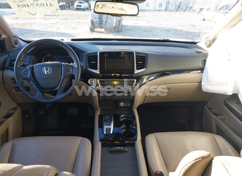 Photo 5 of 2018 Honda Pilot ELITE (VIN 5FNYF6H02JB041158)