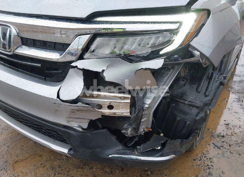 Photo 6 of 2019 Honda Pilot ELITE (VIN 5FNYF6H02KB070645)