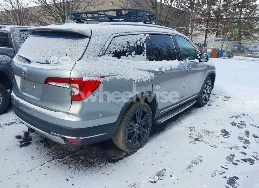 Photo 4 of 2021 Honda Pilot AWD ELITE (VIN 5FNYF6H02MB034165)