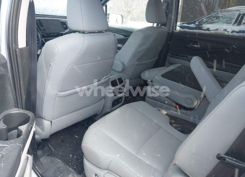Photo 8 of 2021 Honda Pilot AWD ELITE (VIN 5FNYF6H02MB034165)