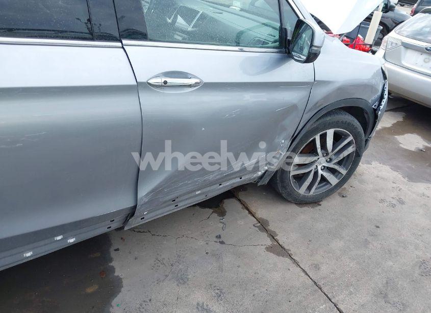 Photo 18 of 2016 Honda Pilot ELITE (VIN 5FNYF6H03GB123800)