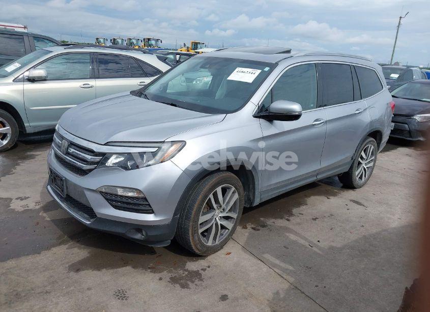 Photo 2 of 2016 Honda Pilot ELITE (VIN 5FNYF6H03GB123800)