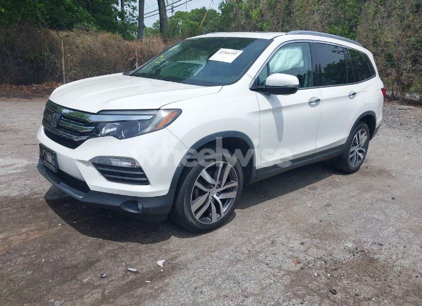 Photo 2 of 2018 Honda Pilot ELITE (VIN 5FNYF6H03JB047552)