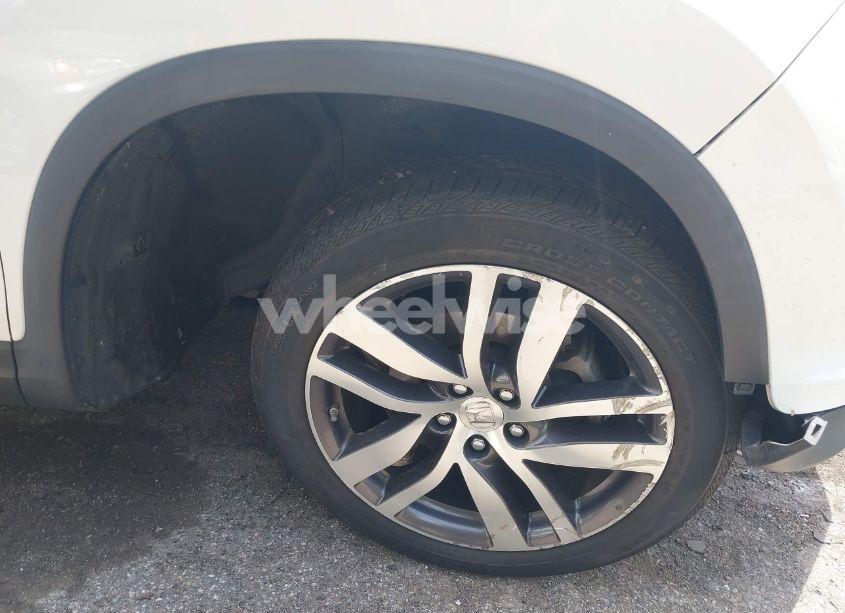 Photo 6 of 2018 Honda Pilot ELITE (VIN 5FNYF6H03JB047552)