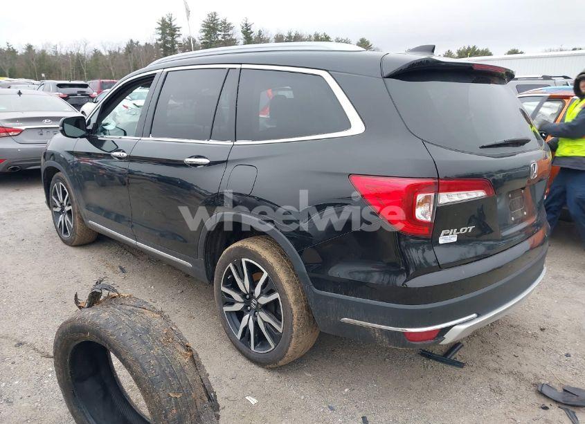 Photo 3 of 2019 Honda Pilot ELITE (VIN 5FNYF6H03KB061551)