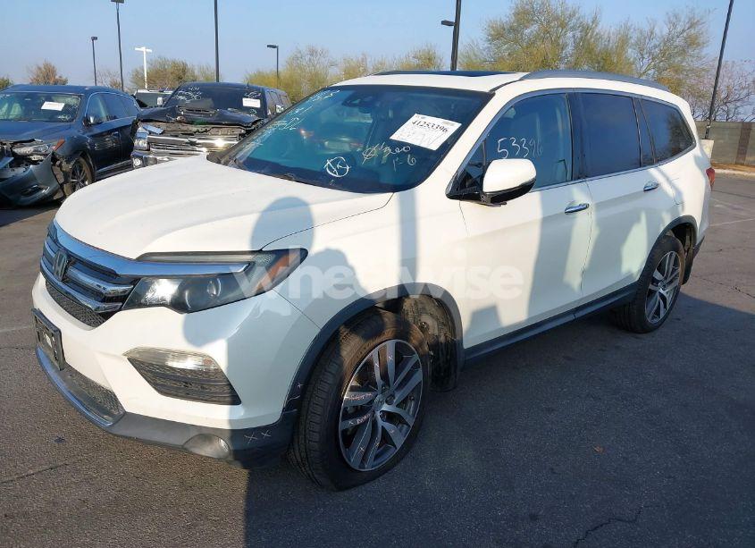 Photo 2 of 2017 Honda Pilot ELITE (VIN 5FNYF6H04HB032553)