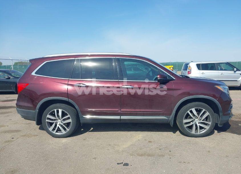 Photo 14 of 2017 Honda Pilot ELITE (VIN 5FNYF6H04HB051023)