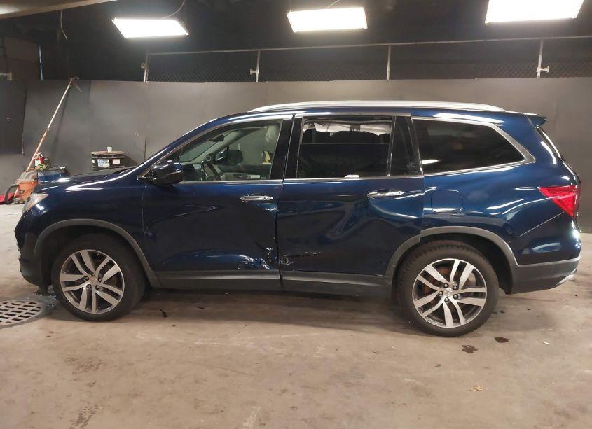 Photo 14 of 2017 Honda Pilot ELITE (VIN 5FNYF6H04HB095605)