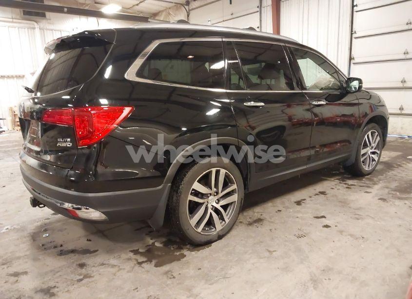 Photo 4 of 2017 Honda Pilot ELITE (VIN 5FNYF6H04HB097242)