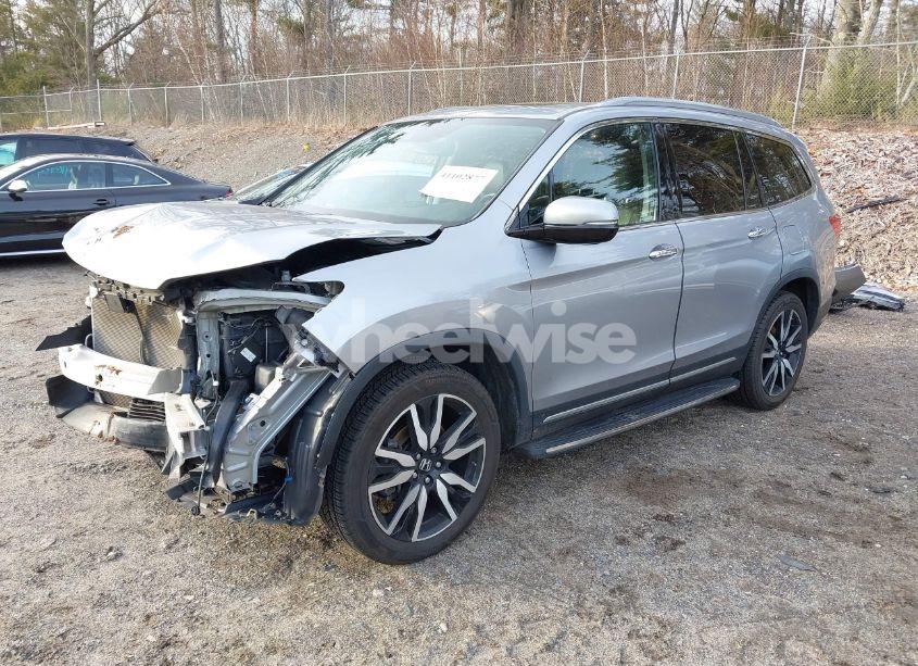 Photo 2 of 2019 Honda Pilot ELITE (VIN 5FNYF6H04KB007658)