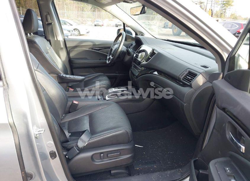 Photo 5 of 2019 Honda Pilot ELITE (VIN 5FNYF6H04KB007658)