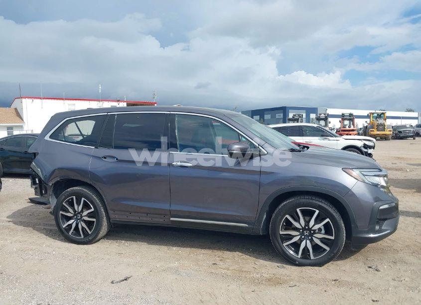 Photo 13 of 2022 Honda Pilot AWD ELITE (VIN 5FNYF6H04NB025212)