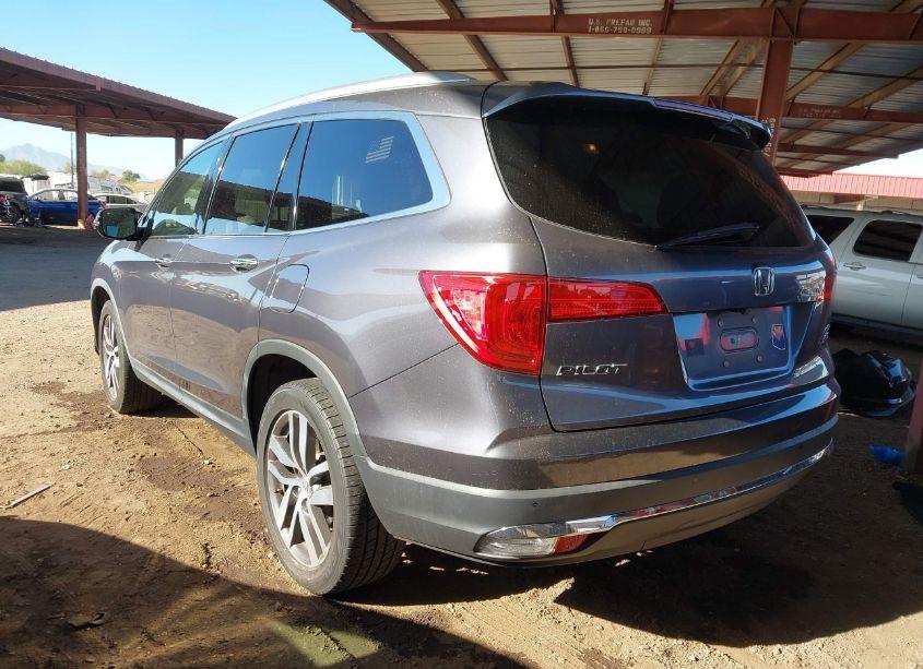 Photo 3 of 2016 Honda Pilot ELITE (VIN 5FNYF6H05GB101314)