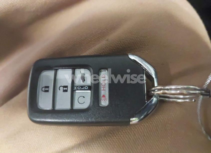 Photo 11 of 2016 Honda Pilot ELITE (VIN 5FNYF6H05GB102320)