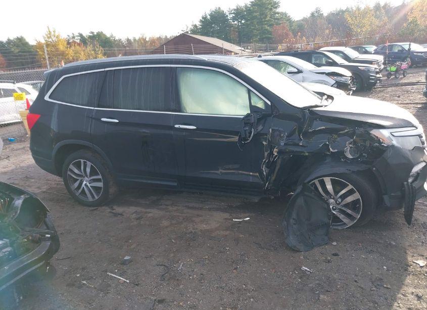 Photo 13 of 2017 Honda Pilot ELITE (VIN 5FNYF6H05HB037292)