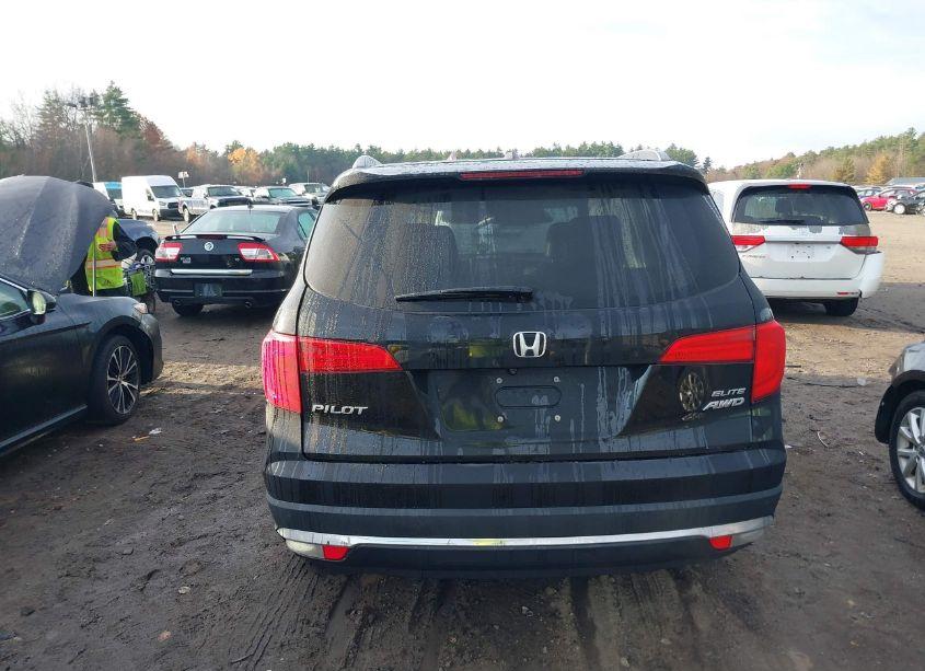 Photo 16 of 2017 Honda Pilot ELITE (VIN 5FNYF6H05HB037292)