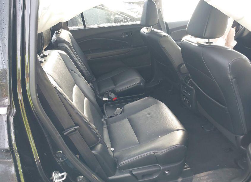 Photo 8 of 2017 Honda Pilot ELITE (VIN 5FNYF6H05HB037292)