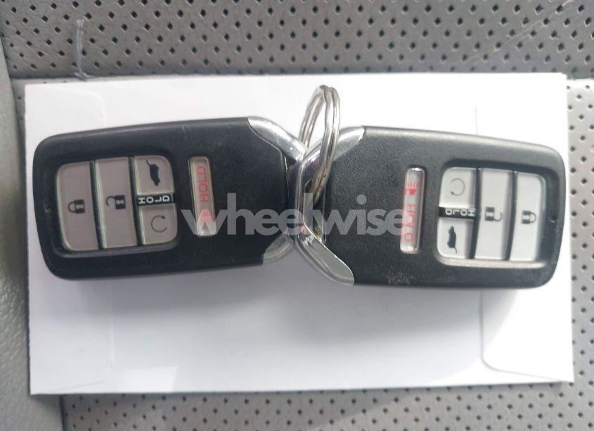 Photo 11 of 2017 Honda Pilot ELITE (VIN 5FNYF6H05HB049099)