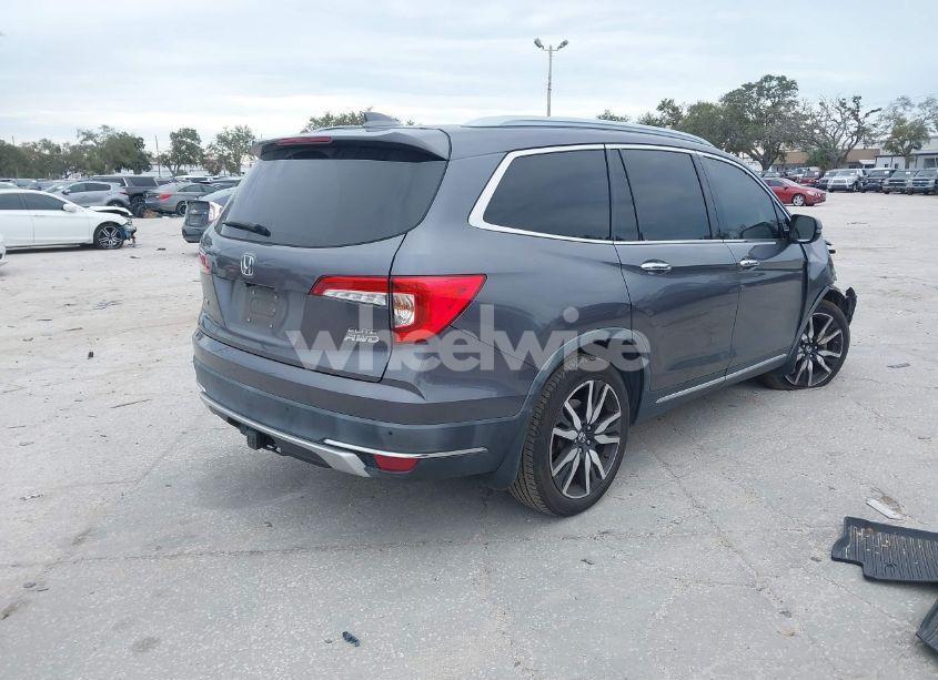 Photo 4 of 2019 Honda Pilot ELITE (VIN 5FNYF6H05KB013551)
