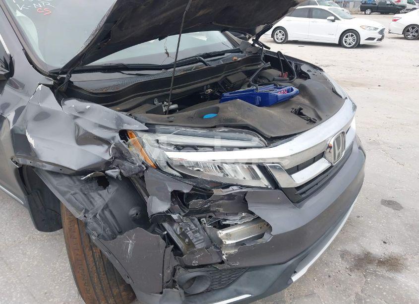 Photo 6 of 2019 Honda Pilot ELITE (VIN 5FNYF6H05KB013551)