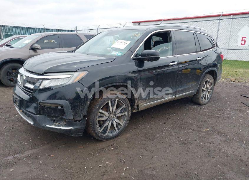 Photo 2 of 2019 Honda Pilot ELITE (VIN 5FNYF6H05KB037171)