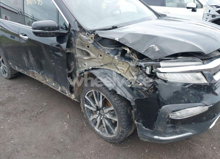 Photo 6 of 2019 Honda Pilot ELITE (VIN 5FNYF6H05KB037171)