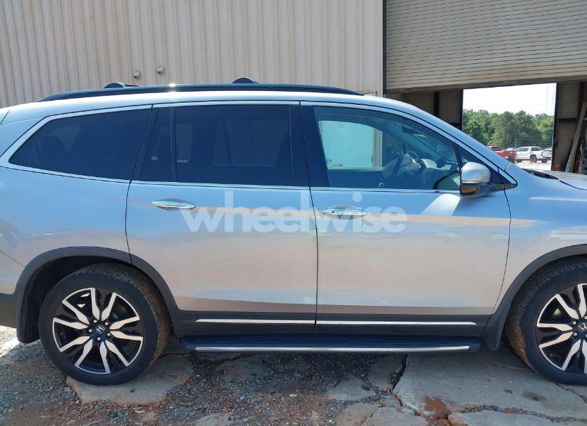 Photo 13 of 2019 Honda Pilot ELITE (VIN 5FNYF6H05KB047070)