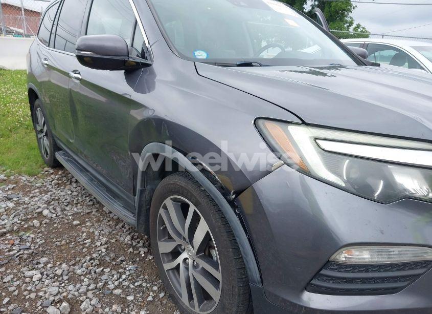 Photo 6 of 2016 Honda Pilot ELITE (VIN 5FNYF6H06GB024758)