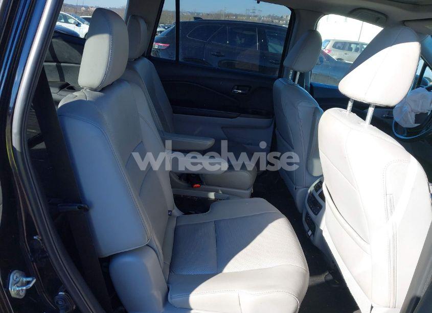 Photo 8 of 2016 Honda Pilot ELITE (VIN 5FNYF6H06GB049465)