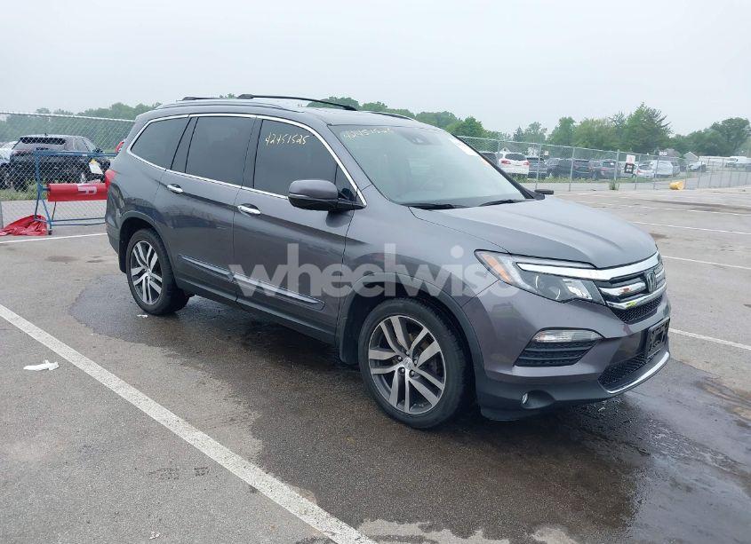 2017 Honda Pilot ELITE (VIN 5FNYF6H06HB020680) main photo