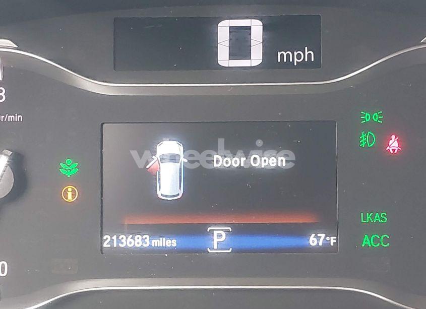 Photo 15 of 2017 Honda Pilot ELITE (VIN 5FNYF6H06HB020680)