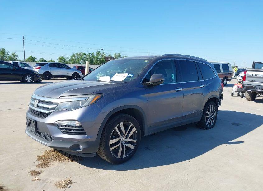 Photo 2 of 2017 Honda Pilot ELITE (VIN 5FNYF6H06HB103994)
