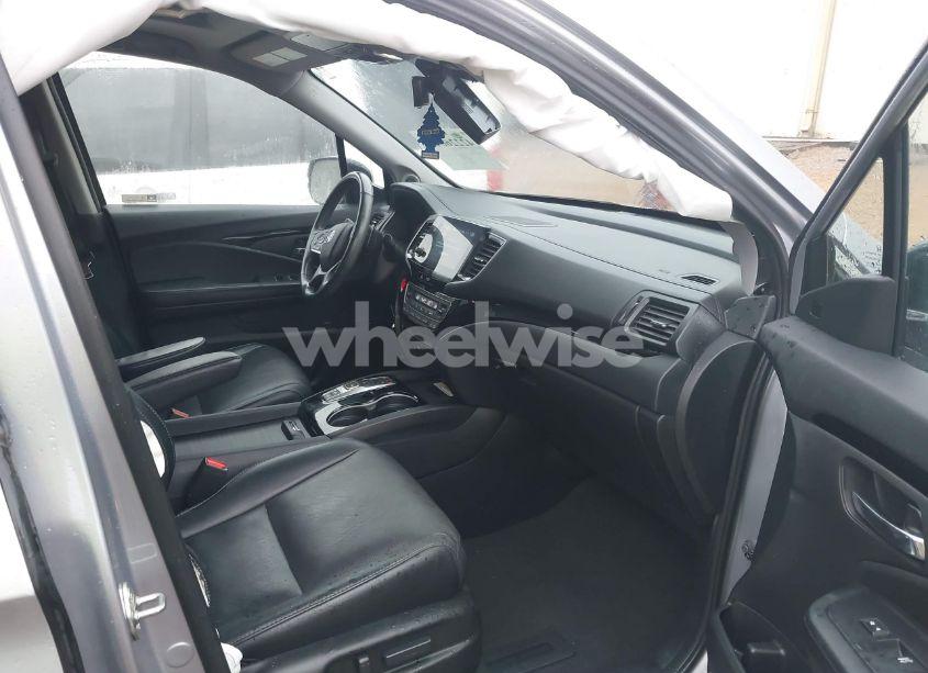 Photo 5 of 2019 Honda Pilot ELITE (VIN 5FNYF6H06KB025417)