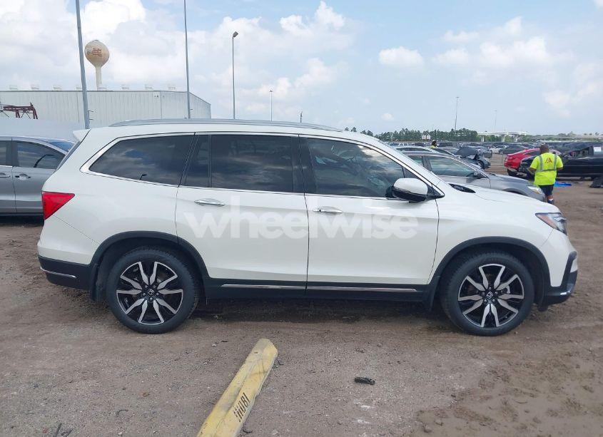 Photo 14 of 2019 Honda Pilot ELITE (VIN 5FNYF6H06KB026714)
